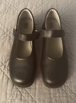 School Issue Prodigy Mary Jane Flats School Shoes Girls Women s Size 8 Pre-Owned
