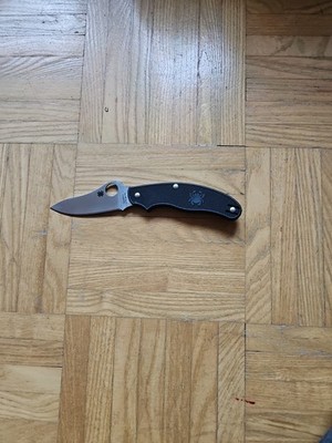 Spyderco UK Lightweight Drop-Point Plain Edge Knife - Black