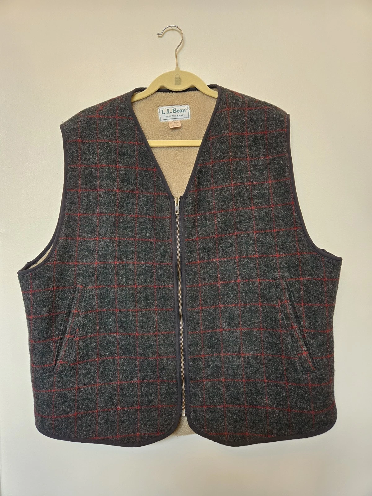 L.L. Bean Plaid Wool Hunting Vest Full Zip Sherpa Lined USA Made Size XL Tall