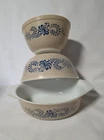 PYREX Homestead 2.5 403, 1.5 402, 1.5 043. 1976-80. Bowls Serving set.