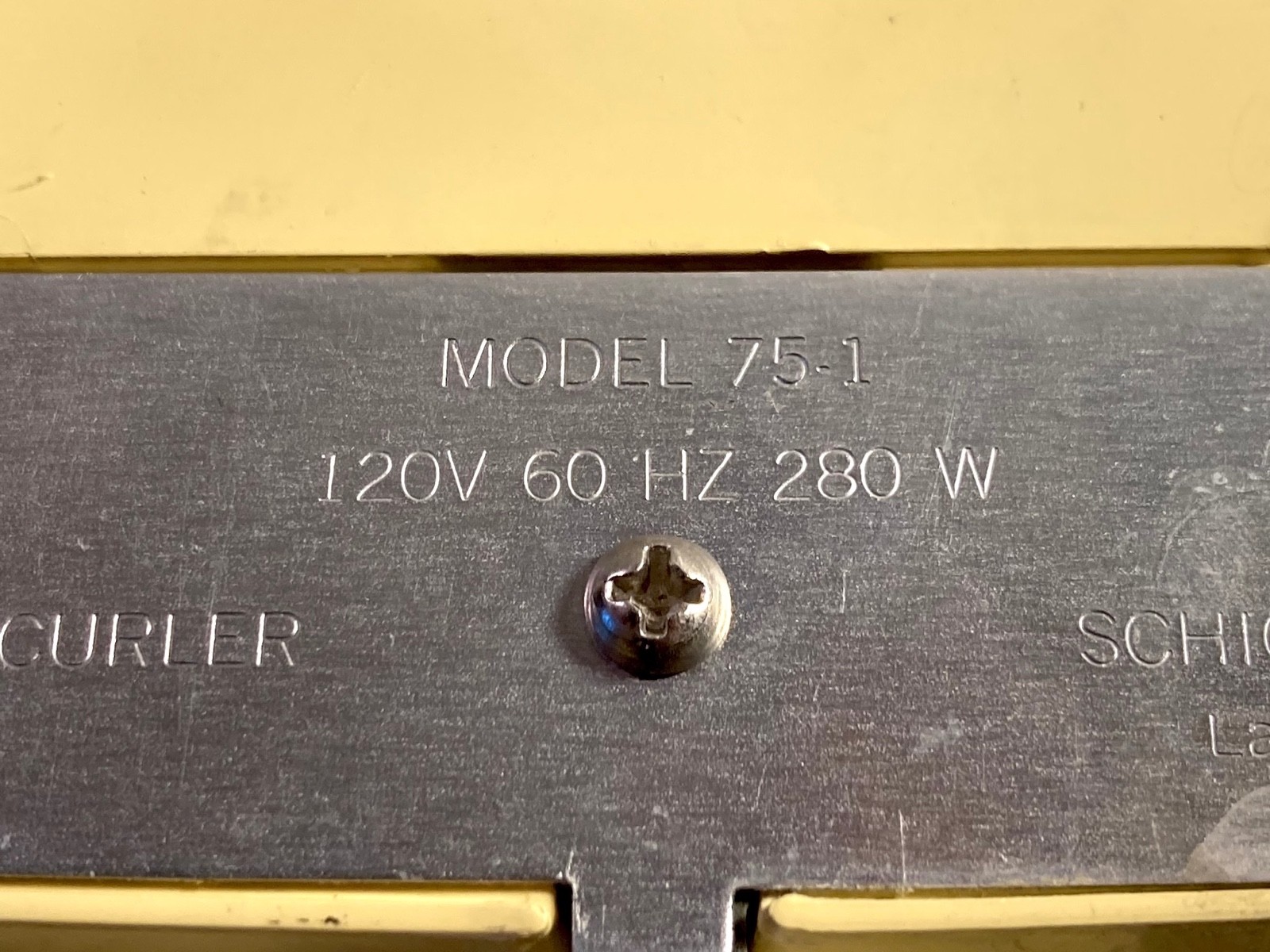 Lady Schick 75-1 Lasting Curls Hairsetter with Beautifying Mist & Clips COMPLETE