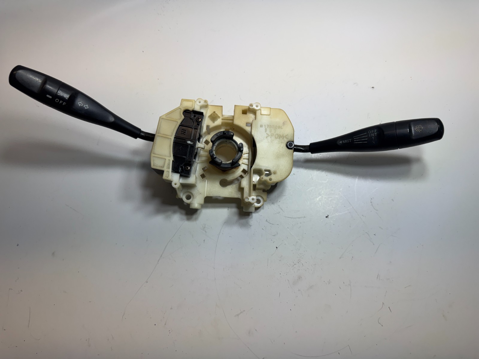 1994-1996  MITSUBISHI GALANT TURN SIGNAL WINDSHIELD WIPER CONTROL SWITCH OEM