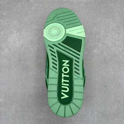 【値下げ】Louis Vuitton 水着 XL オリーブグリーン Louis Vuitton Skate ' Green ' | Size 7.5 LV (8.5-9 US) | eBay