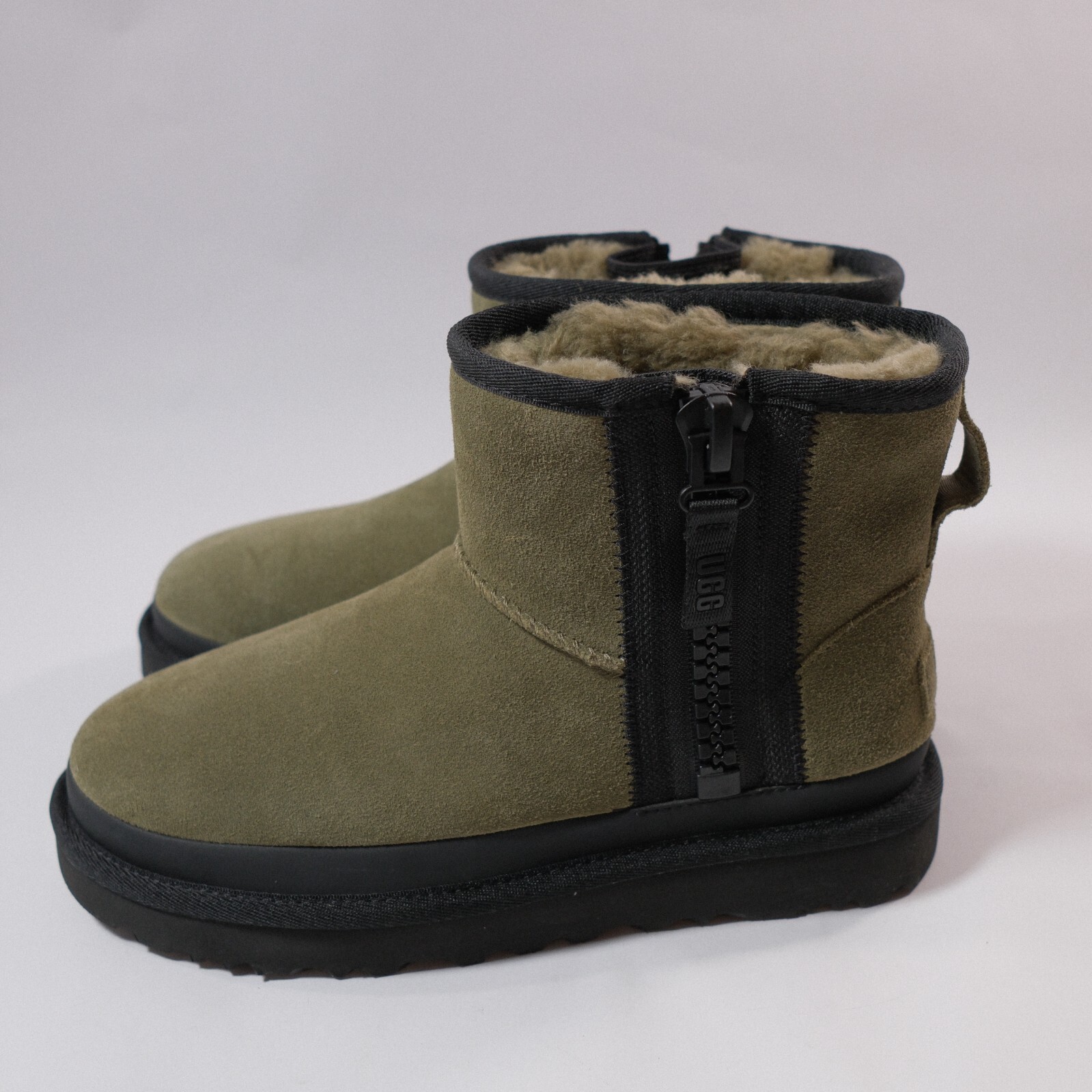 UGG Women's Classic Mini Zipper Tape Logo Boot Burnt Olive 1144034 Size 6