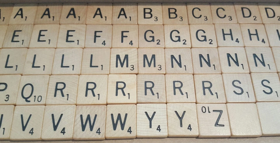 98 Wooden Genuine Scrabble Letters Tiles Vintage 1948 Wood Crafts Jewelry Art - Image 2 of 2
