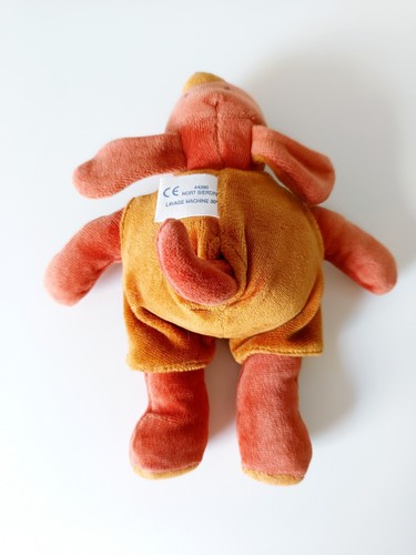 Plüsch/Kuscheltier kleiner Hund rot Latzhose orange 20 cm Les Zazous - Moulin Roty - Bild 5 von 7