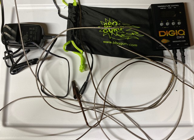 The Bbq Guru K90 006 The Cyberq Wifi Bbq Control For Primo Grill Big Green Egg