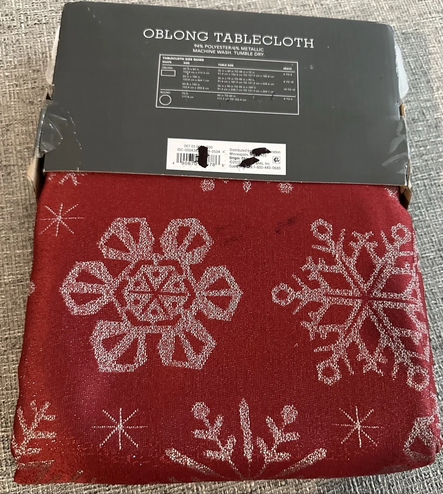Christmas Threshold Red Jacquard with Snowflakes 60x104 Oblong Tablecloth New - Image 3 of 3