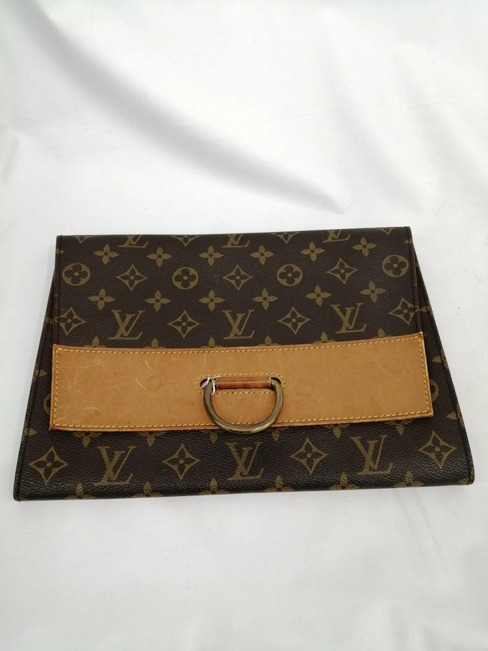 Vuitton — Louis Vuitton Pochette Iena Brown 10.6 inch