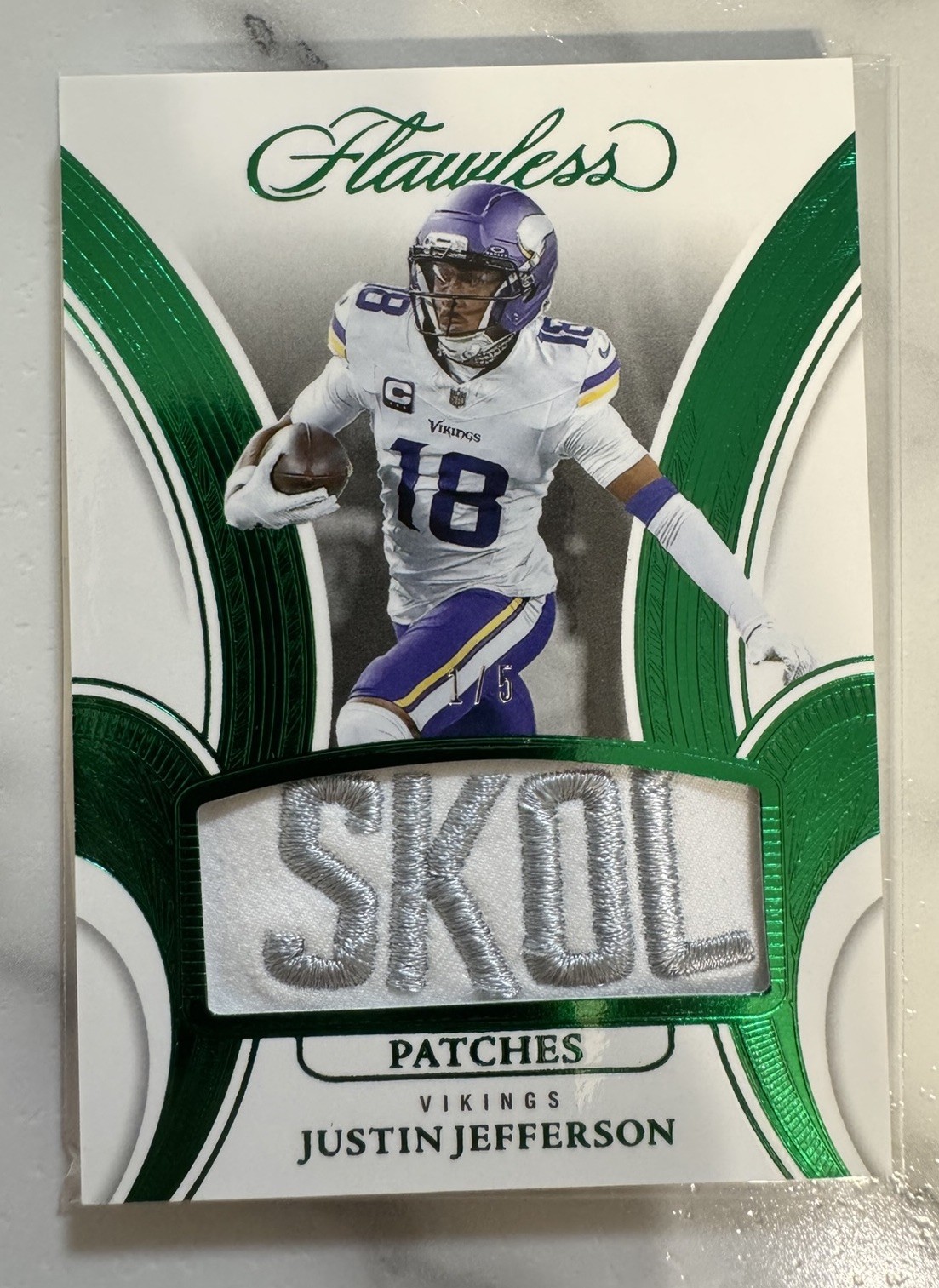 Justin Jefferson ‘25 Panini Flawless Patches “SKOL” Emerald /5