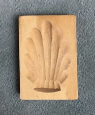 Vintage Carved Wooden Single Butter Pat Mold Scalloped Shell Design Clean