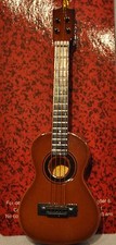 UKULELE ORNAMENT