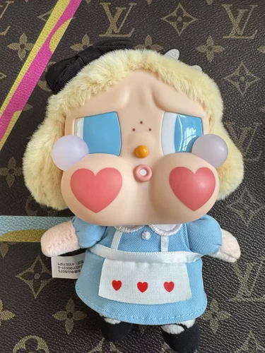 Neu Original Popmart Crybaby weint wieder Vinyl Gesicht Plüsch Anhänger versiegelte Tasche - Bild 3 von 27