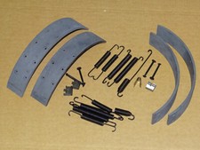 Pastiglie freno a pedale + molle + perni per trattore Deutz F1L514 F2L612 