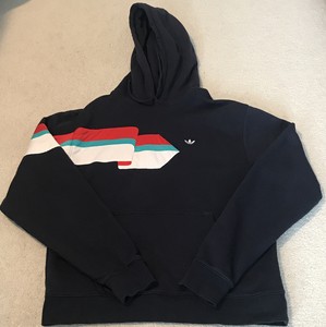 moletom adidas azul e branco