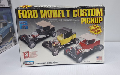 Lindberg Ford Model T Custom Pickup Sealed 1/25 car kit