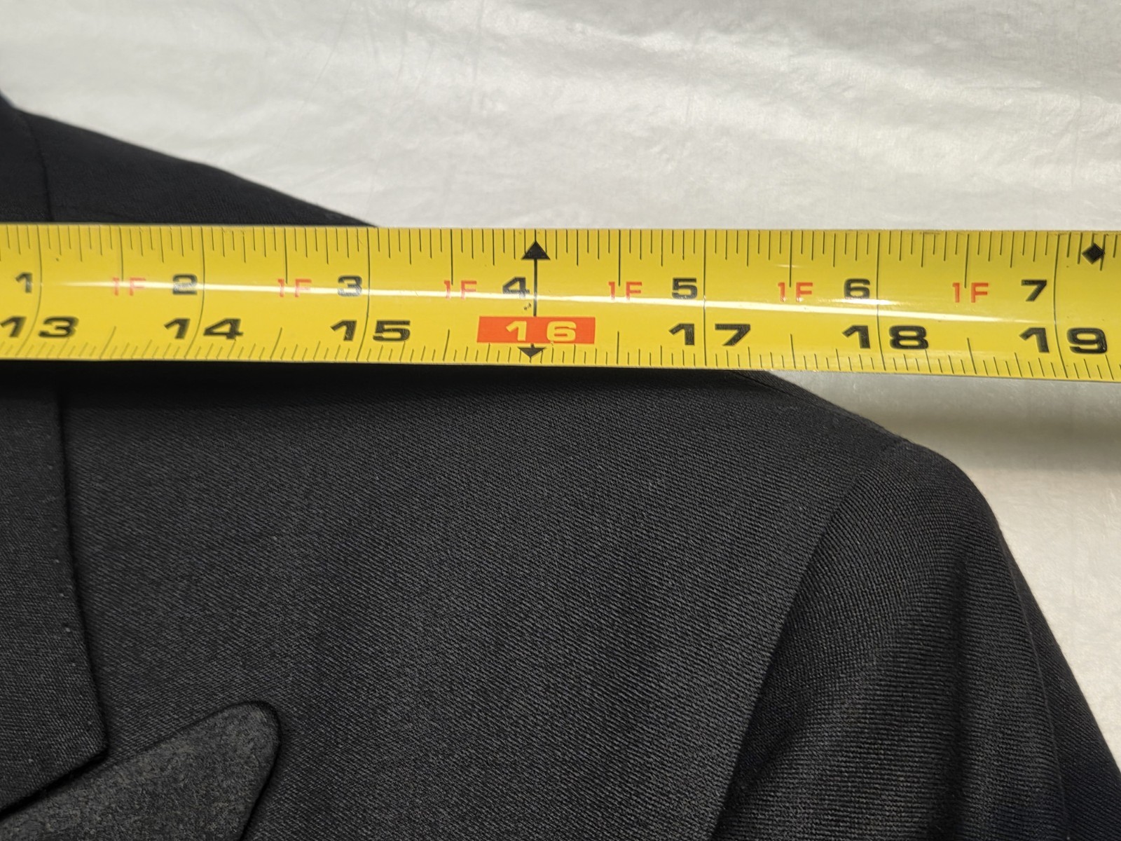 Canali Blazer Sport Coat Men's 48 Holt Renfrew Black 2 Buttons Peak Pocket Italy