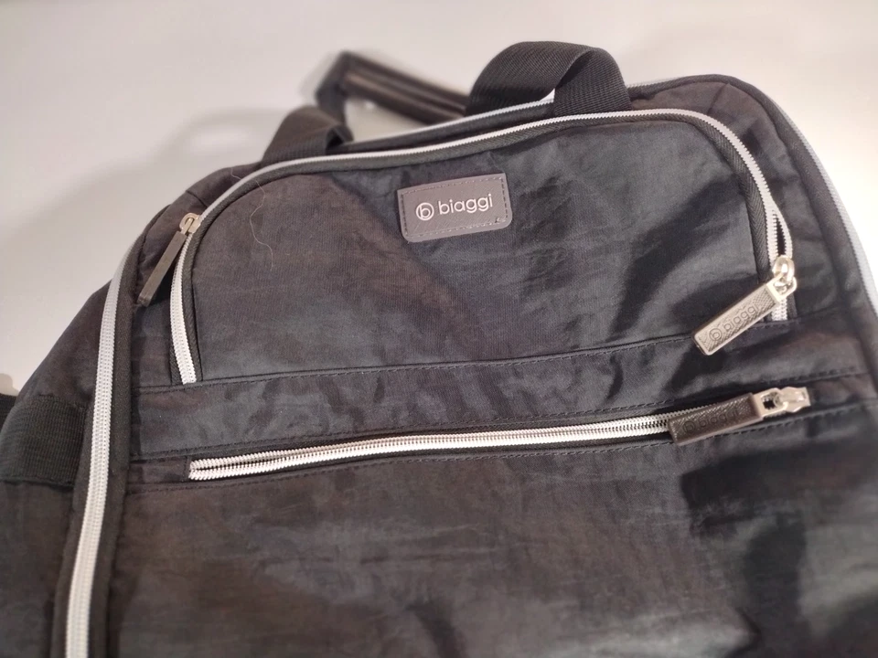 Bolsa de equipaje de mano expandible Biaggi Zipsak con ruedas negra con etiqueta Foto 2 de 4