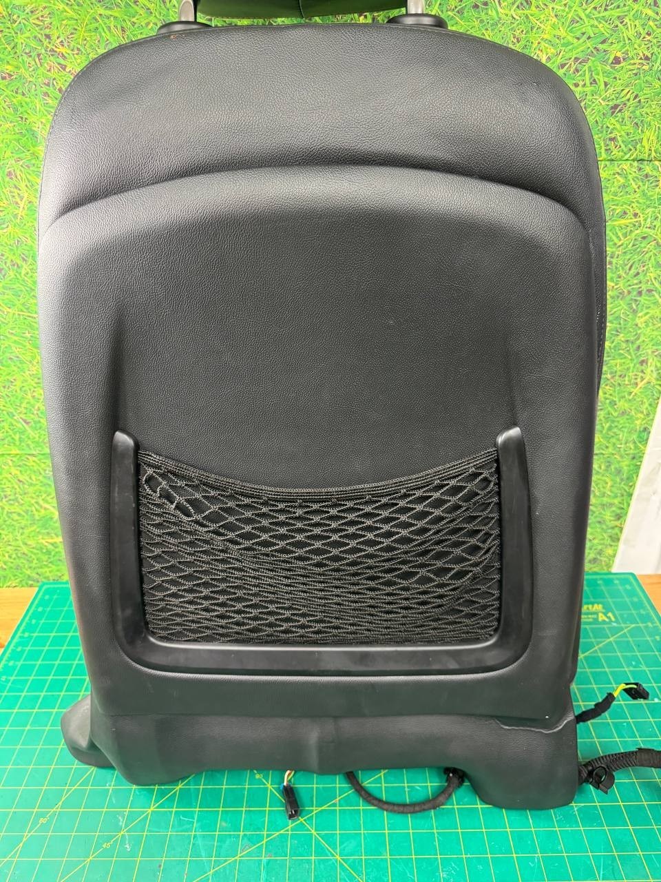 14-17 Maserati Ghibli Front Right Upper Seat Cushion OEM