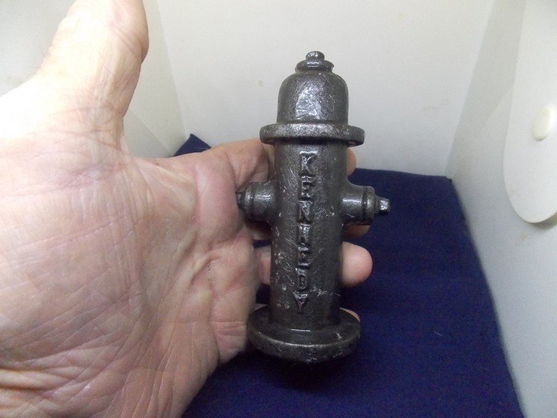 Kennedy K810 cast iron mini Fire Hydrant Paperweight