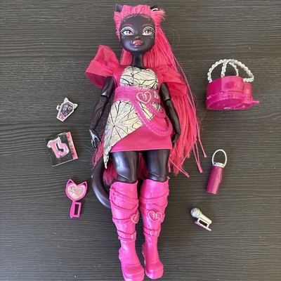Monster High Catty Noir G3 Doll Backpack Book Phone Water Bottle Microphone EUC