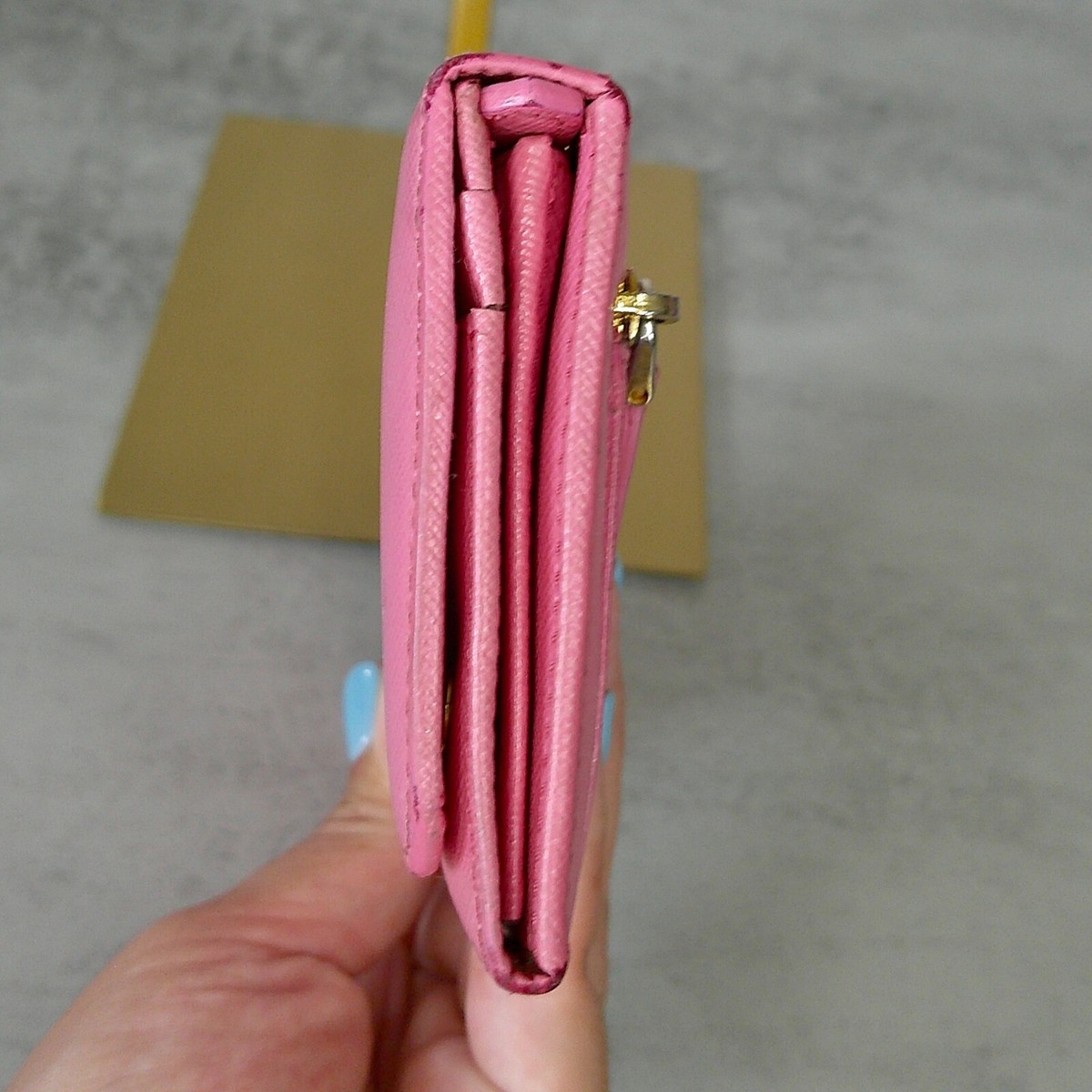 Prada Saffiano Light Pink Leather double snap Long Wallet/Clutch Powder Pink Large Saffiano Leather Wallet | PRADA main image 3