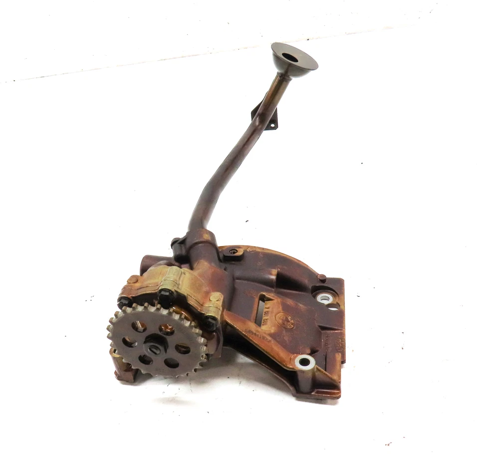 2003 BMW 325Ci CONVERTIBLE (E46) 2.5L (M54) ENGINE OIL PUMP - Image 2 of 4