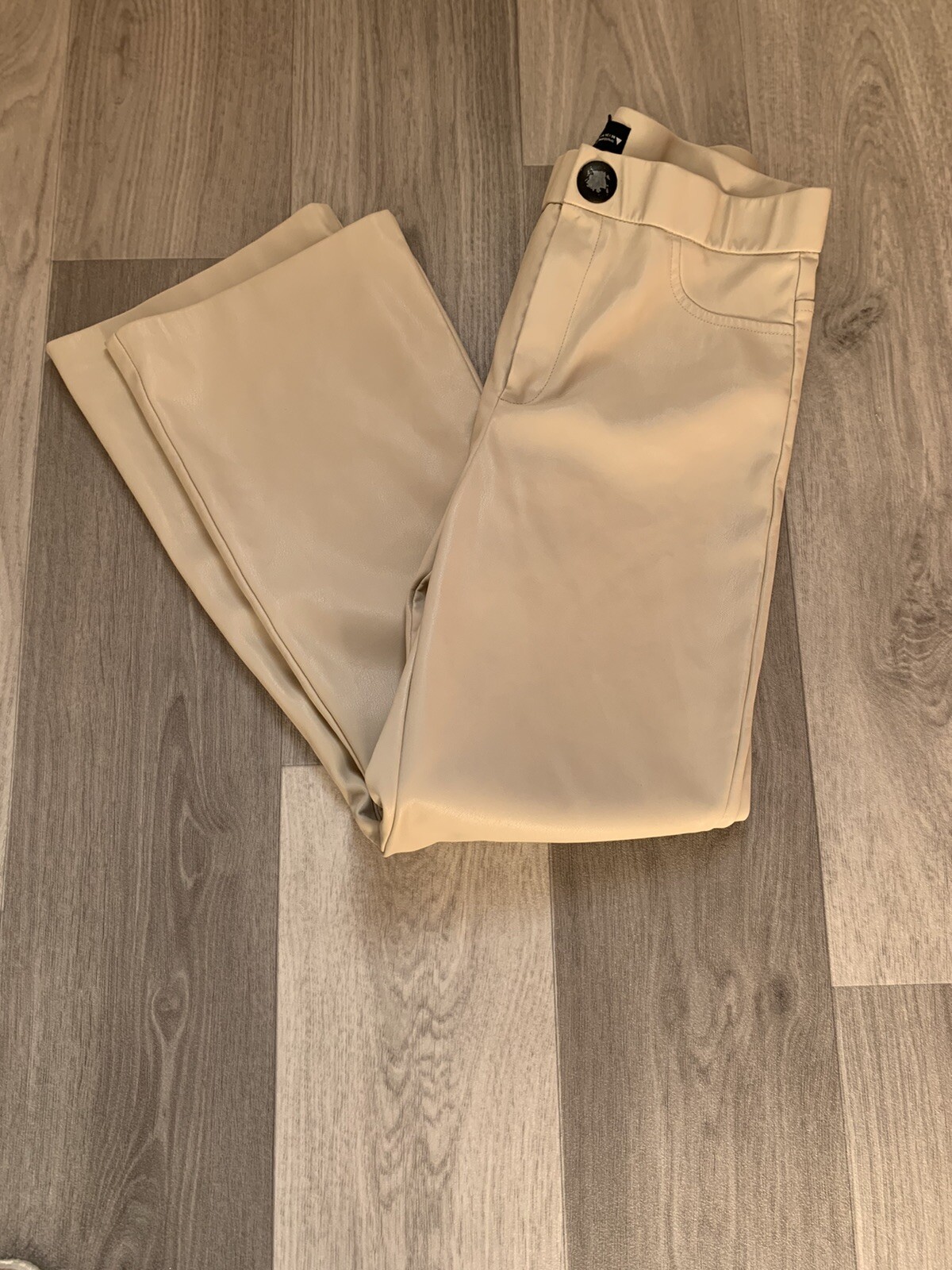 LOVELY ZARA CREAM FAUX LEATHER TROUSERS SIZE L Gem