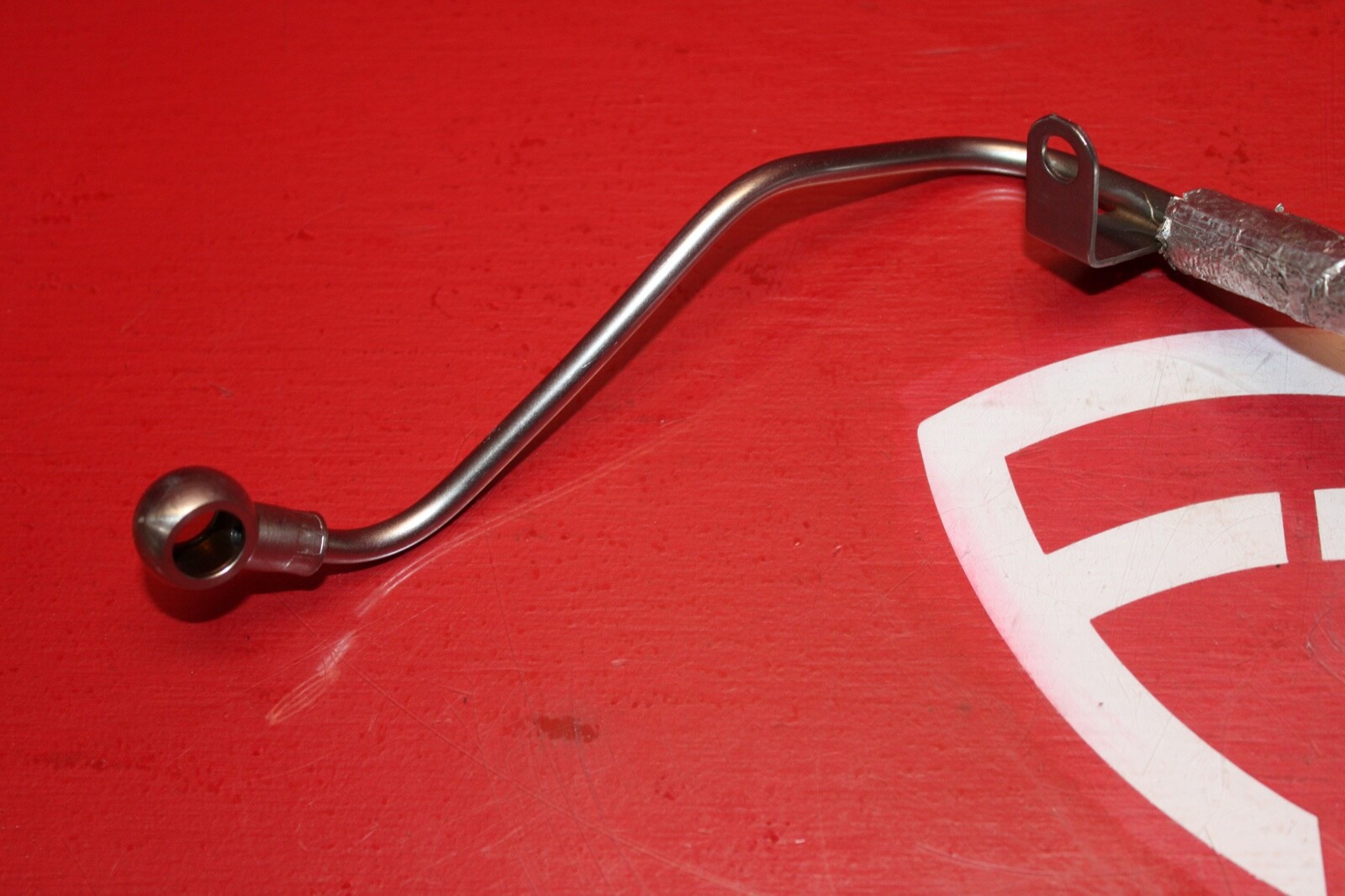 2014-2019 MASERATI GHIBLI M157 OEM LEFT SIDE TURBO OIL DELIVERY FEED PIPE LINE