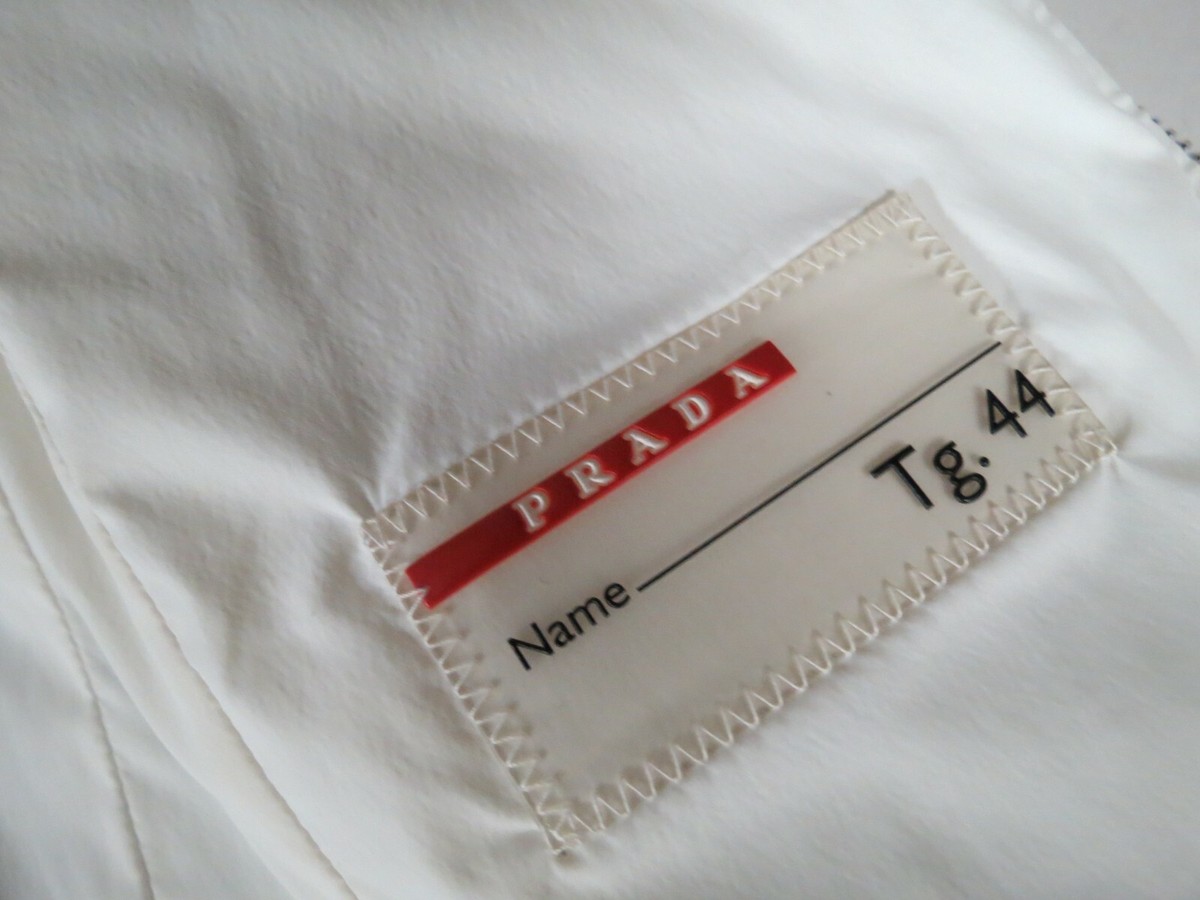 Prada White Puffer Model-ART.280042 Exclusive Of Trim riri Prada White Puffer Model-ART.280042 Exclusive Of Trim riri