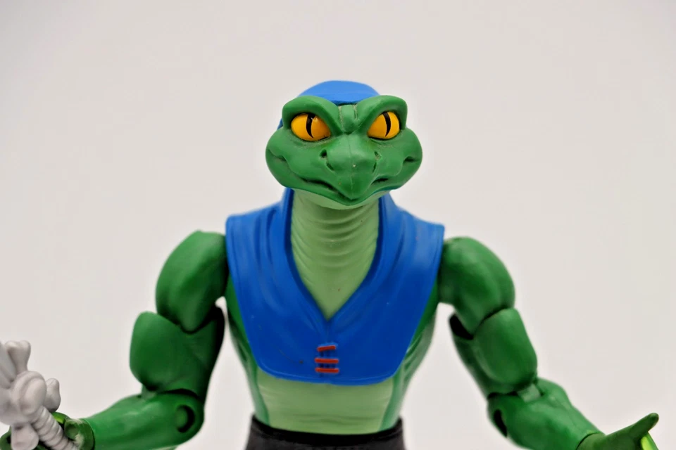 Figura de acción Lizard Man Mattel con espada MOTUC Masters of the Universe Classics Foto 3 de 4