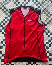 Assos Men’s Three-Quarter Zip Red Cycling Vest Men’s Size M