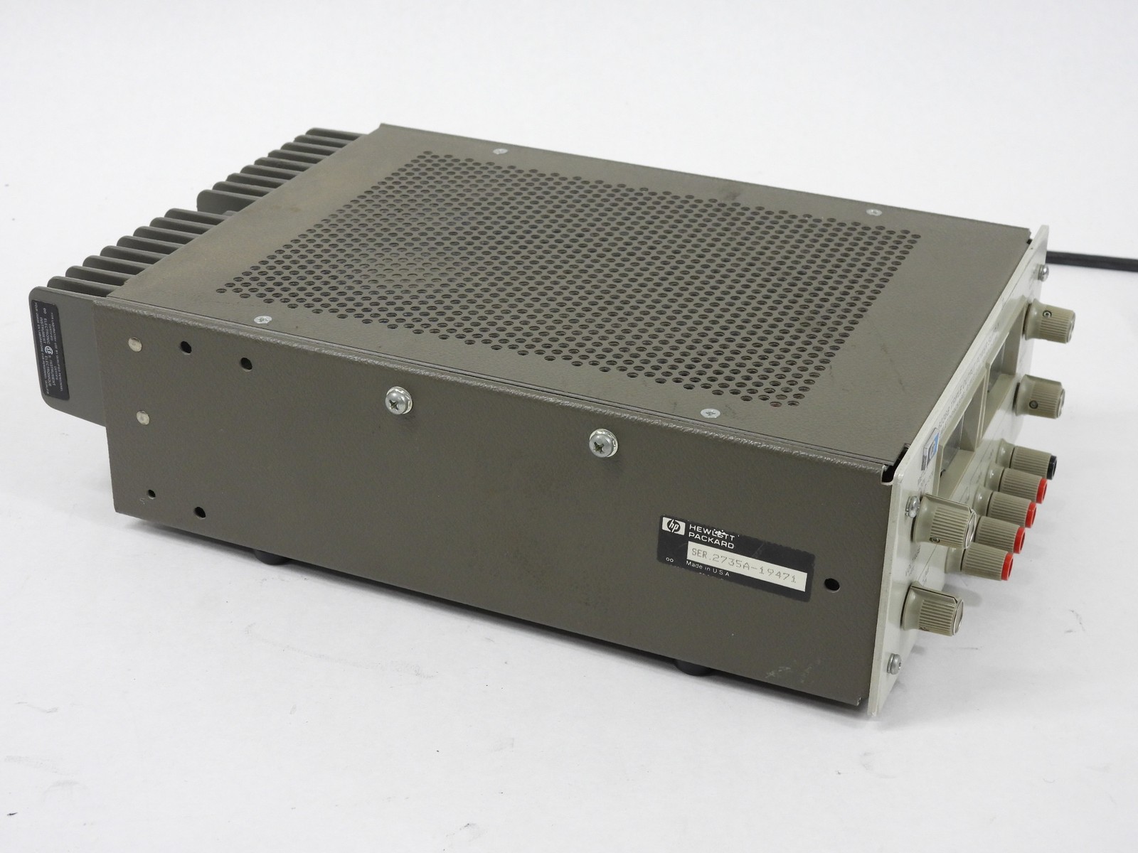 HP 6236B Triple Output Adjustable DC Power Supply 0-6VDC 0-20VDC (works well)