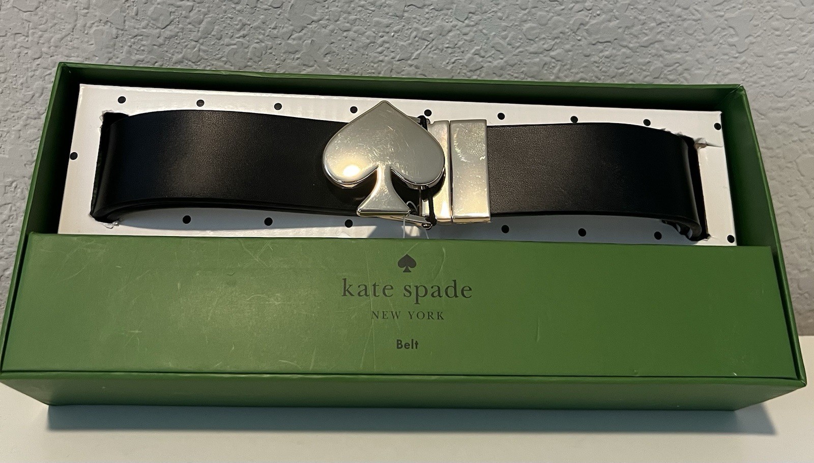 NWT Sz L/XL Kate Spade NY Belt  Genuine Leather Women's reverses Black To White thumbnail 2