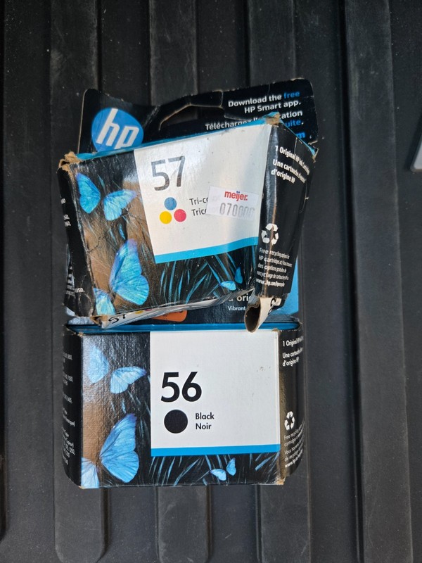 Lot of (2) 1 New Genuine HP 56 Black 1 57 Sealed 2022 Black/2025 Color