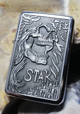 1 x Feuerzeug Benzin Feuerzeuge Lighter neue Motiv Serie Biker Tod Skull No 10