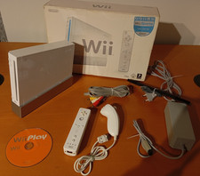 Nintendo Wii Konsole RVL-001 Weiß 512MB mit OVP Remote/Nunchuk & Spiel Wii Play
