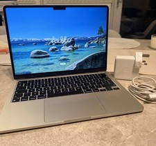 Apple MacBook Air 2022 M2 A2681 13.6-inch, 8GB RAM/256GB SSD -100% BH/88CC