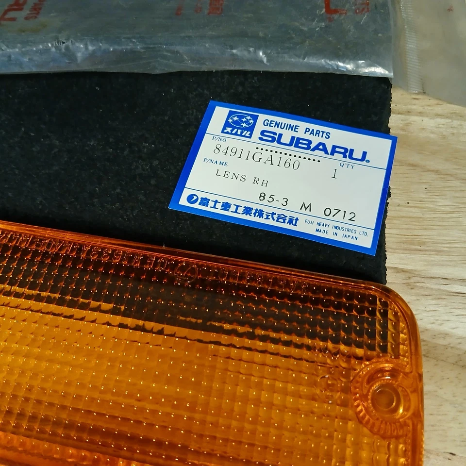 1980's Subaru DL GL Front Park Signal Lense RH # 84911GA160 NOS OEM Genuine - Image 4 of 4