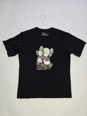 Uniqlo x Kaws 'UT Short Graphic T-Shirt Größe M