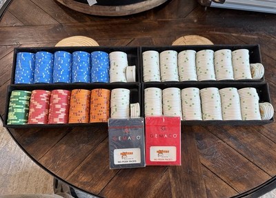 500 Chip Set  Hooters Casino  Renton Washington Authentic Retired Casino Chips