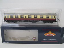 Bachmann 39-127 Bachmann BR Mk1 Composite CK Coach BR Crimson & Cream  OO Gauge