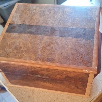 Wooden Cigar Humidor Box