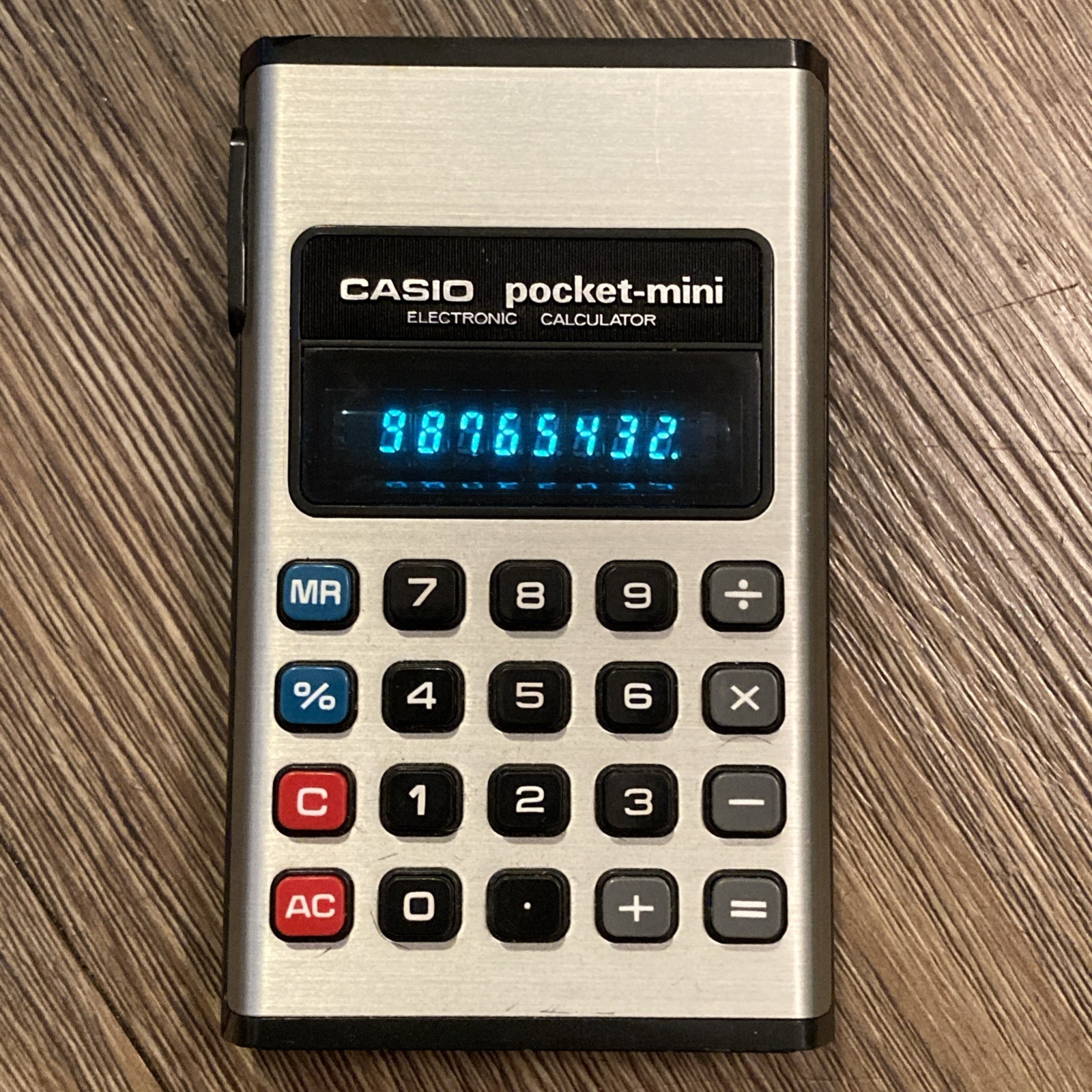 Vintage Casio P-810 Pocket Mini Calculator Tested Works Japan