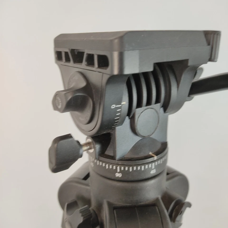 Benro  Camera Tripod Aluminium Adjustable Photo Video Stand Black - Image 4 of 4