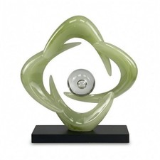 Sculpture Abstraite En Résine Vert Clair Ornement En Jade Imitation Base Noire