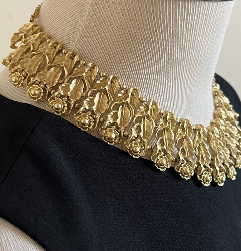 Collar Gargantilla BSK Tono Dorado Hojas Flores Declaración Renacimiento Egipcio De Colección - Imagen 3 de 7