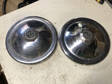 MG MAGNETTE  X2 HUB CAPS WITH CENTER BADGE