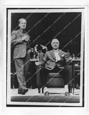 o35694 1970's copy photo Ralph Richardson, John Gielgud live stage play No Man's