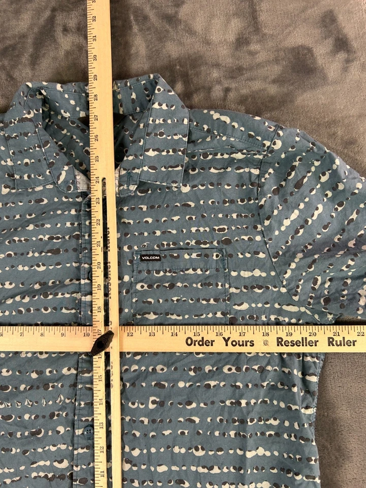 Volcom Shirt Large Blue Striped Modern Fit Button Up Short Sleeve Casual Mens - Image 3 of 4